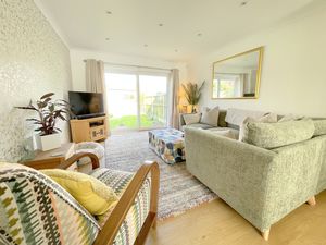 Greenhurst Road- click for photo gallery